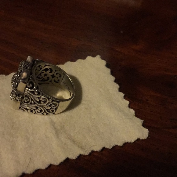 Flower Design SS Ring - Picture 2 of 3